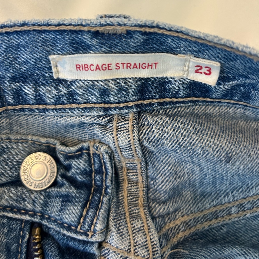 Levi’s ribcage straight jeans size 23 - Picture 2 of 4